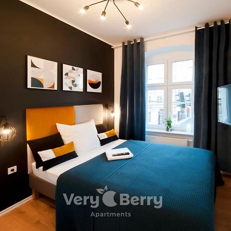 Very Berry - Glogowska 35A - Mtp Apartments - Self Check In 24H Poznań Exteriör bild