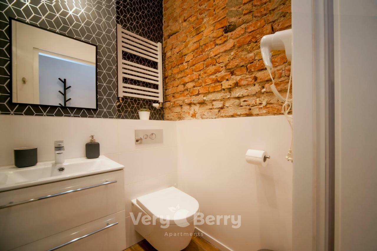 Very Berry - Glogowska 35A - Mtp Apartments - Self Check In 24H Poznań Exteriör bild