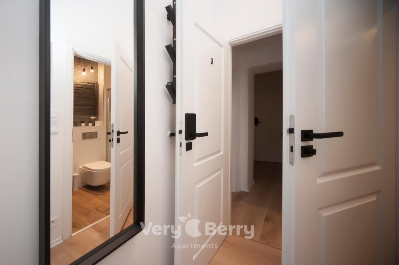 Very Berry - Glogowska 35A - Mtp Apartments - Self Check In 24H Poznań Exteriör bild