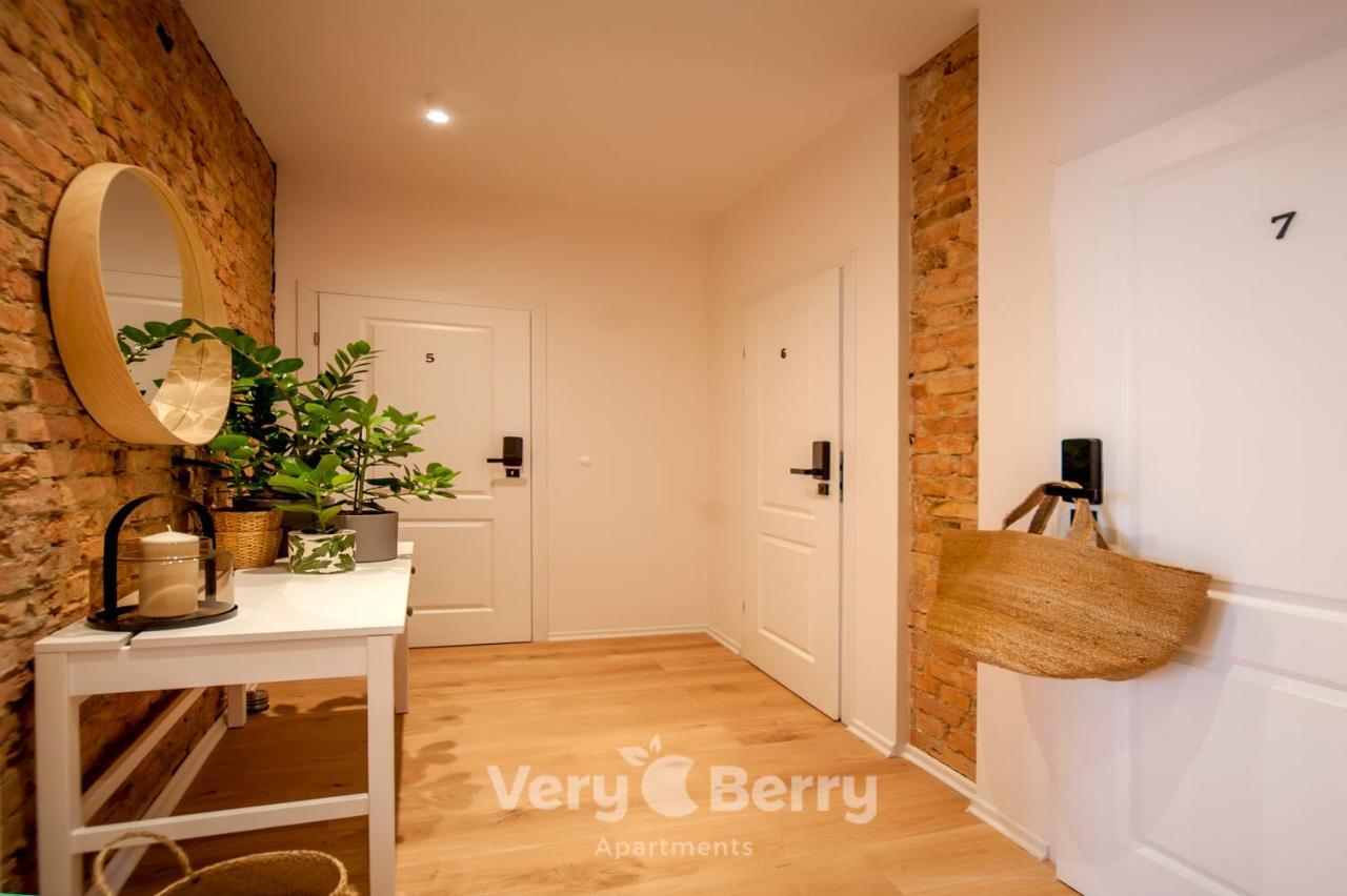 Very Berry - Glogowska 35A - Mtp Apartments - Self Check In 24H Poznań Exteriör bild