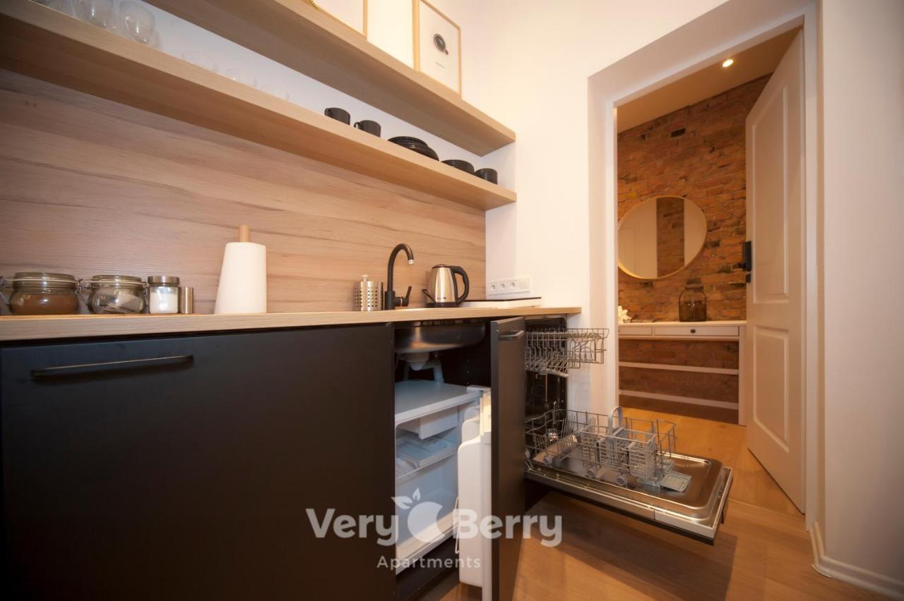 Very Berry - Glogowska 35A - Mtp Apartments - Self Check In 24H Poznań Exteriör bild