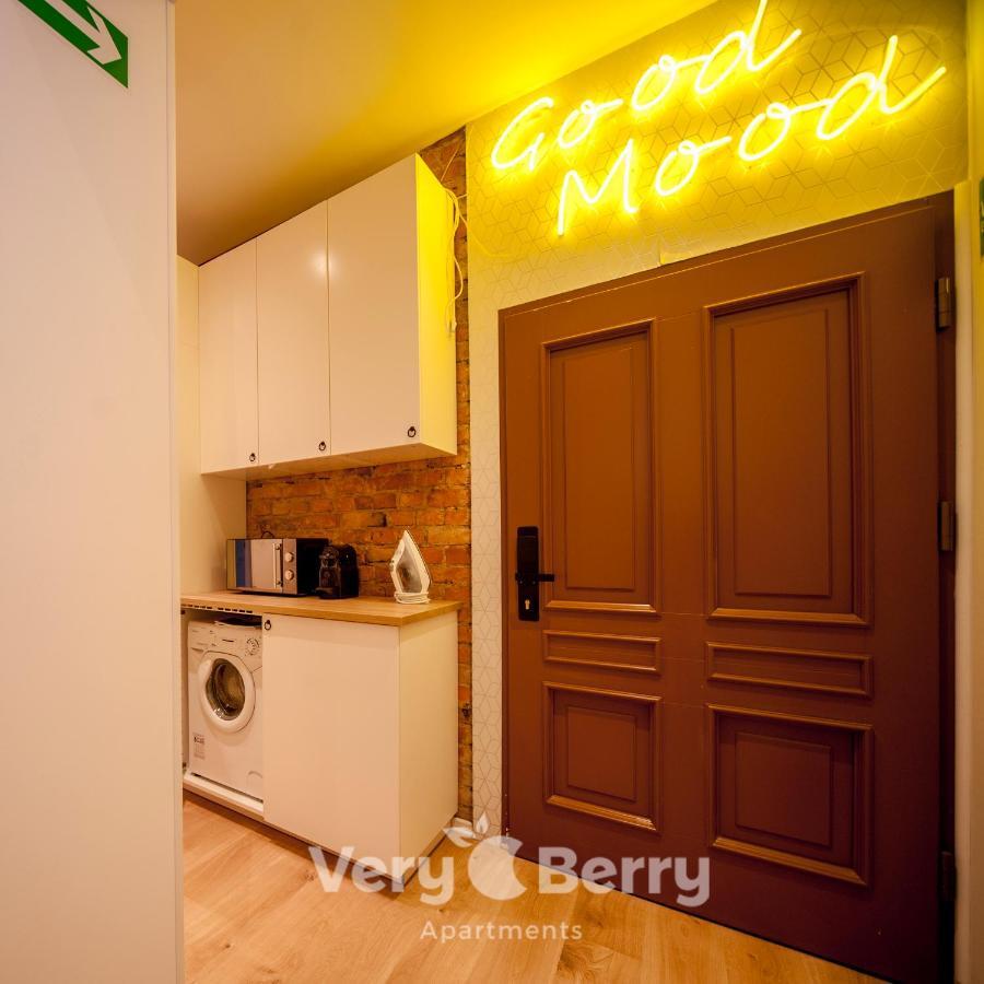 Very Berry - Glogowska 35A - Mtp Apartments - Self Check In 24H Poznań Exteriör bild