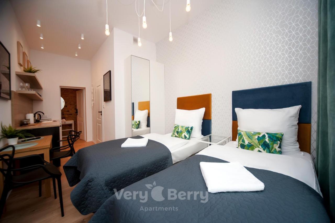 Very Berry - Glogowska 35A - Mtp Apartments - Self Check In 24H Poznań Exteriör bild